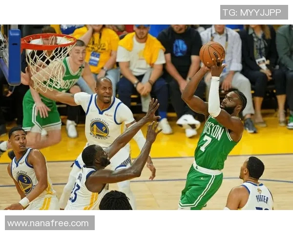 西安篮球队反击战术解析与深度剖析助力球队崛起之路