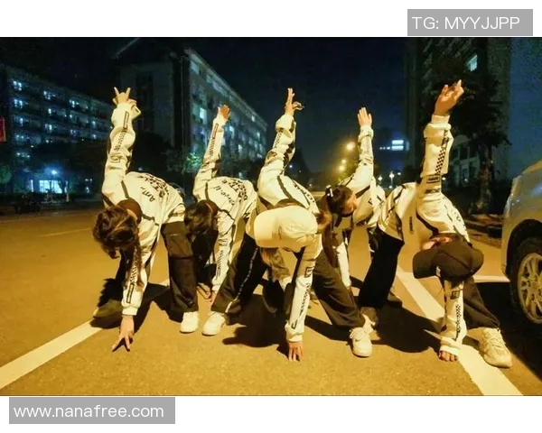 街舞新手必看:从零基础到个人能力提升的全面入门指南 街舞新手必看:从零基础到个人能力提升的全面入门指南