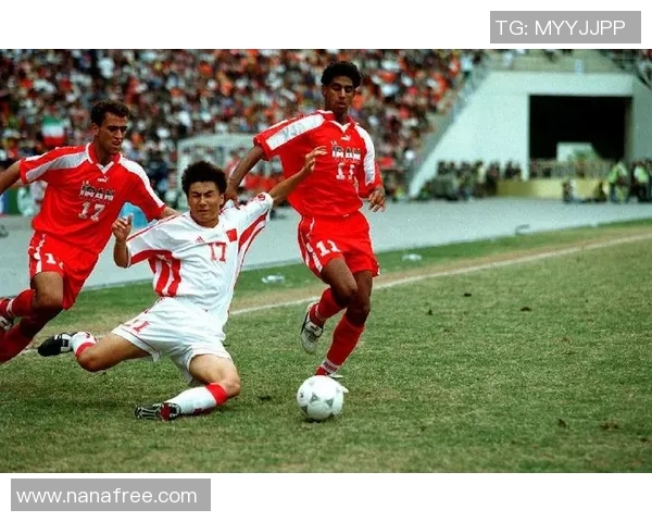 重庆足球队在大师赛中的比赛经验与表现分析